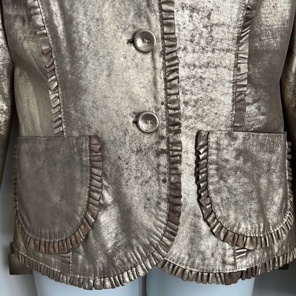 Amorimiei Milan Distressed Gold Leather Blazer with ruffle details, Size 10 - Picture 13 of 15